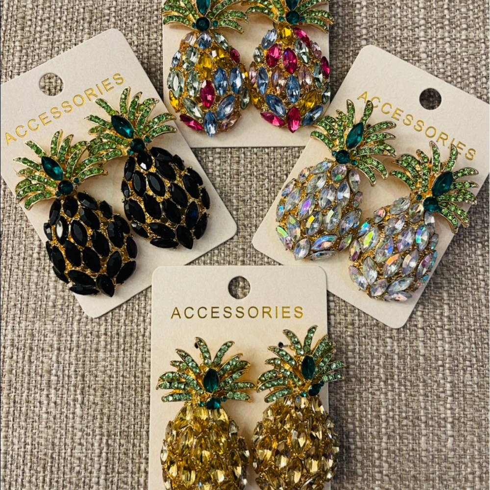Jeweled Pineapple Earrings...Light weight!!